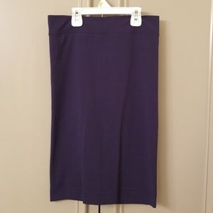 Navy pencil skirt
